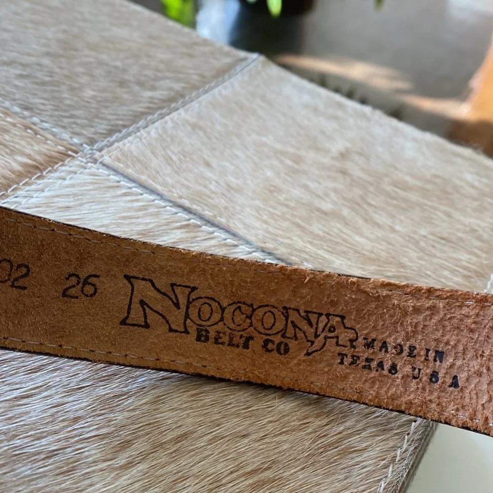 Nocona Boys Western Horse Buckle Embossed Leather Belt. Made in Texas. Size 26